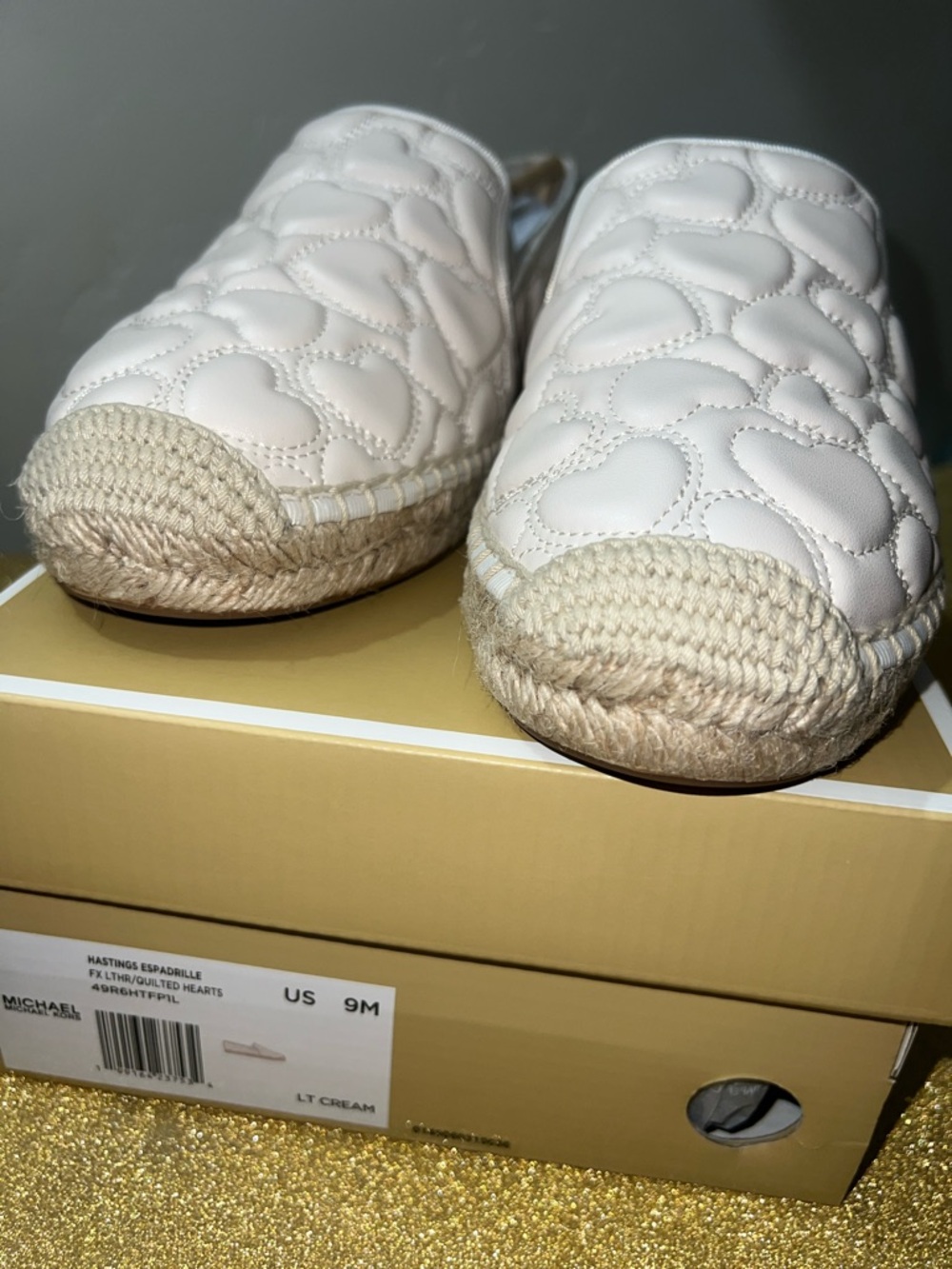 BNIB Michael Kors Hastings Heart Embroidered Espadrilles - Picture 5 of 14